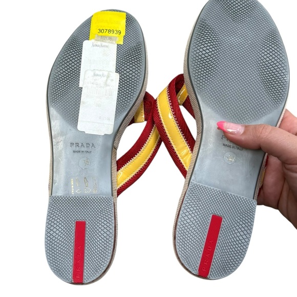 Prada Women’s 8 Chunk Heel Flip Flip Sandal Red Yellow Stripe Coastal Preppy NWT - Picture 8 of 10